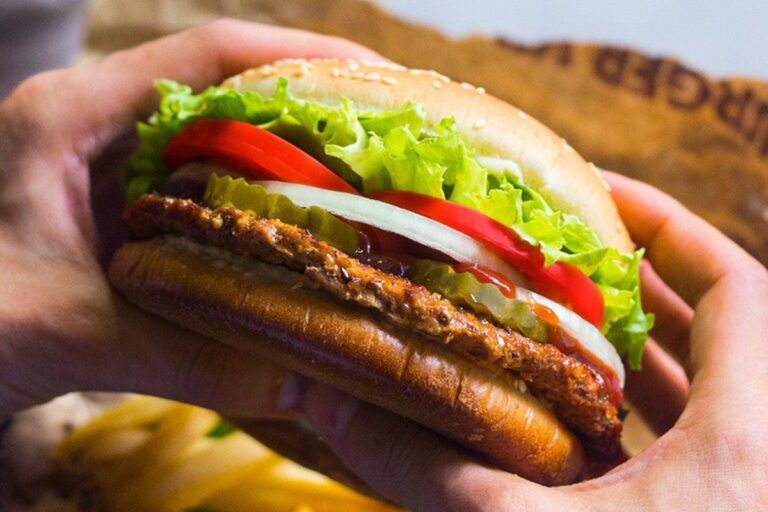 Burger King oferece lanche de graça nesta quinta; Saiba como garantir