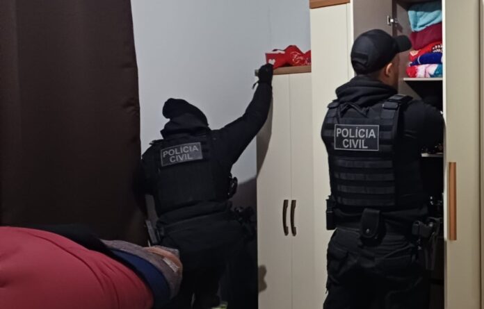 Aumenta para 63 número de presos em operação contra facção acusada de lavagem de dinheiro