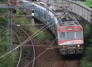 Morre passageiro atropelado por trem