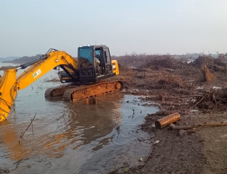 Trabalho de limpeza da Corsan deixa seis bairros de Canoas sem água