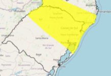 Inmet emite alerta amarelo de temporal com chuva e vento fortes no RS