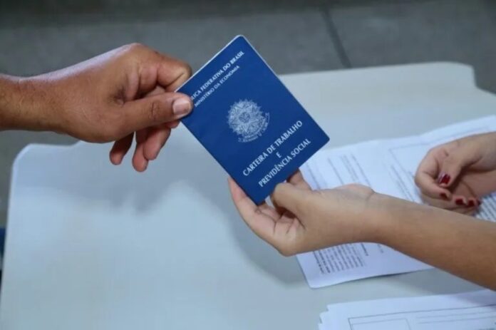 Inscrição no CadÚnico pode garantir vaga de trabalho; Entenda