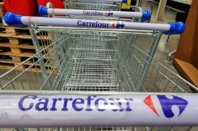 Após Carrefour fechar filial, grupo prepara abertura de atacado no mesmo endereço