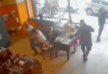 Criança de 2 anos morre atropelada por carro após sair correndo pela rua