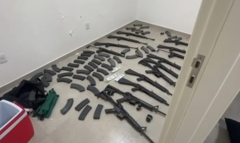 Facção tem prejuízo de R$ 1 milhão após Polícia Civil apreender 14 fuzis