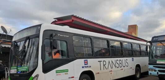 Ônibus gratuito que faz trajeto entre Canoas e Porto Alegre deixará de circular; Saiba quando