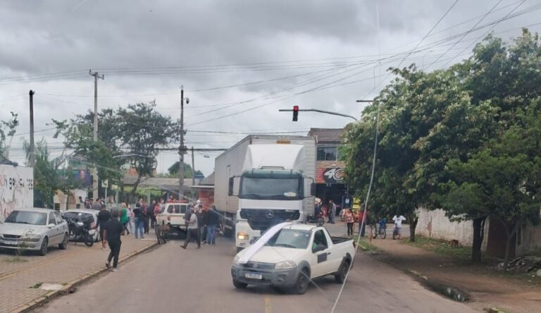 atropelada caminhão Canoas