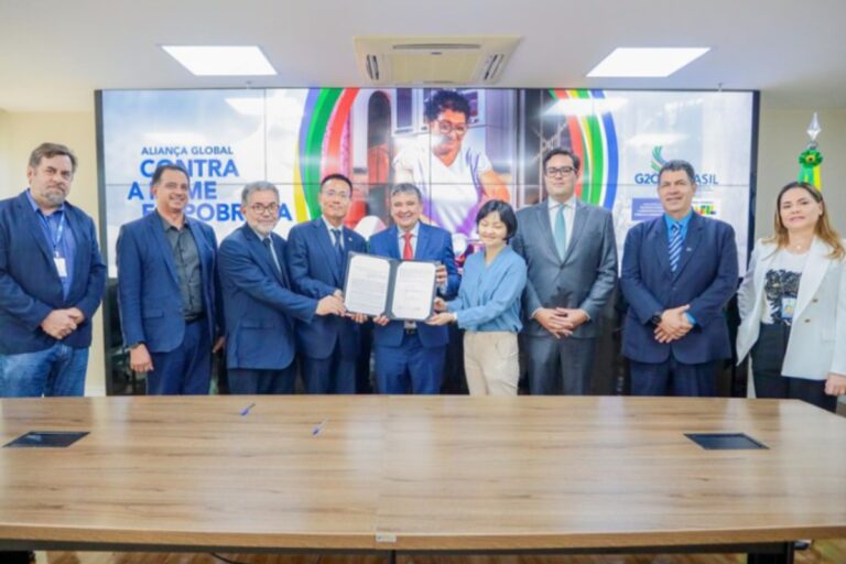 A parceiria com o MDS com a empresa chinesa visa capacitar inscritos do Cadastro Único para atuar em áreas técnicas digitais.