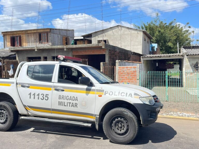 Criminosos invadem casa e matam homem a tiros em Canoas