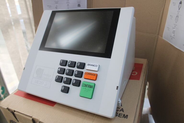 Eleitores que não votaram no primeiro turno das eleições podem participar do segundo turno, desde que justifiquem a ausência em até 60 dias.