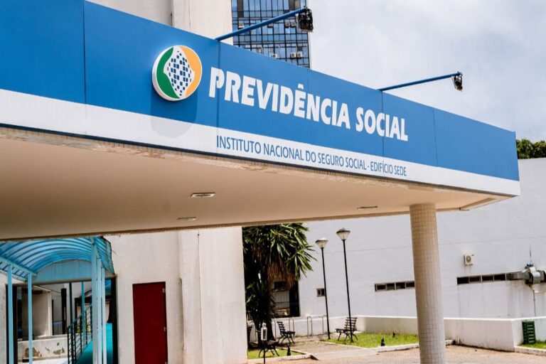 Para acessar o novo serviço, os idosos precisam acessar o Meu INSS e clicar na opção "mensalidade associativa".