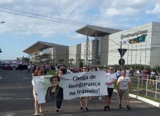 manifestacao-canoas