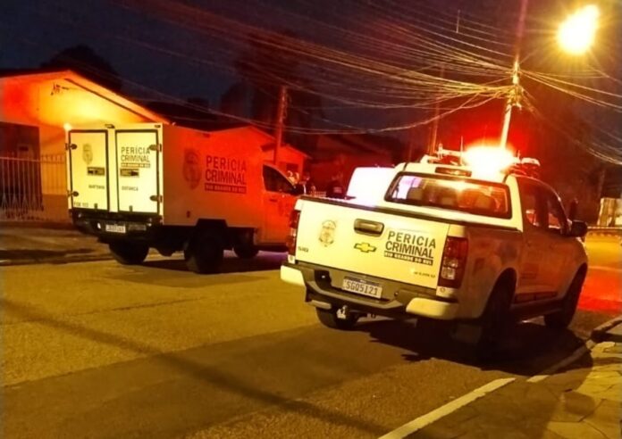 Homem é morto a tiros em Canoas por criminosos de motocicleta