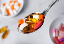 Essas interações de suplementos alimentares podem comprometer a eficácia dos suplementos ou, em casos mais graves, prejudicar a saúde.