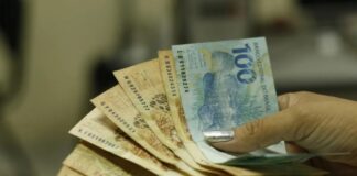 Governo Federal paga auxílio emergencial de R$ 2.600