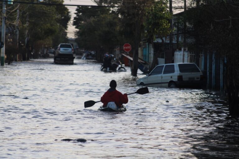 Veja onde ir para solicitar novo pedido de Auxílio Reconstrução em Canoas