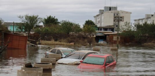 Auxílio de R$ 1 mil para vítimas da enchente em Canoas será ampliado