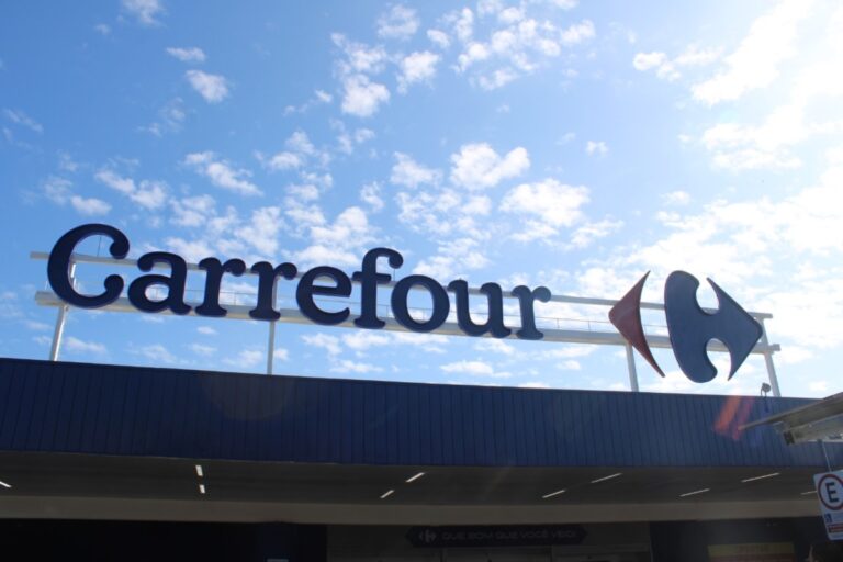 Governo, entidades e empresas promovem boicote ao Carrefour; Entenda