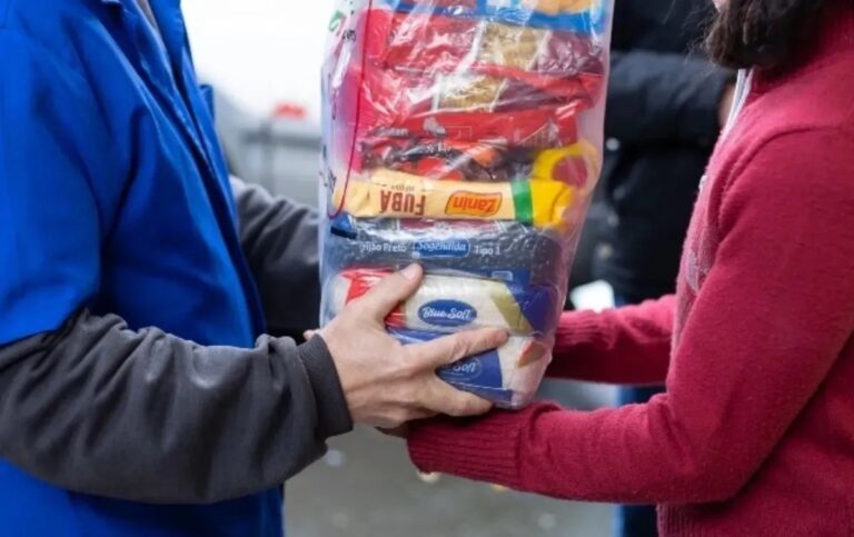 Saiba se ainda há distribuição de cestas básicas em Canoas