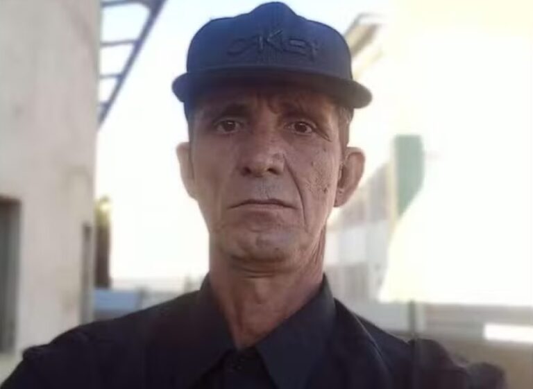 Jovem de 19 mata padrasto a pauladas ao defender mãe