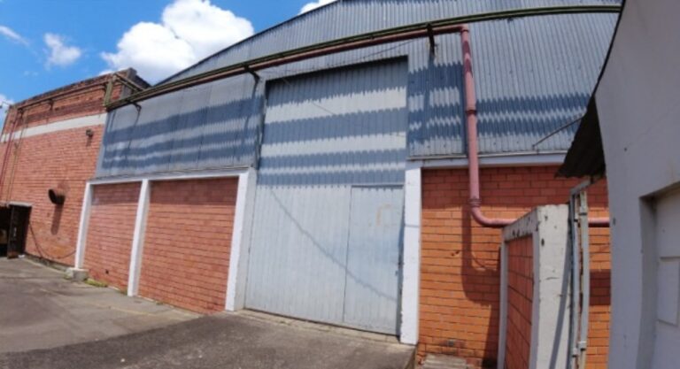 Paquetá leiloa prédios