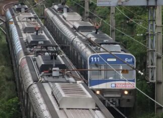 Trensurb circulando em Porto Alegre