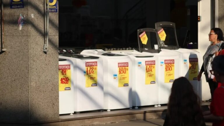 Auxílio vítimas da enchente