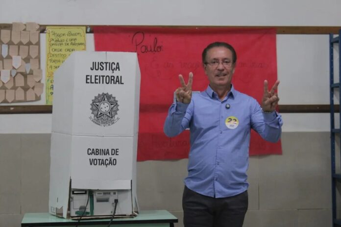 Airton Souza Canoas