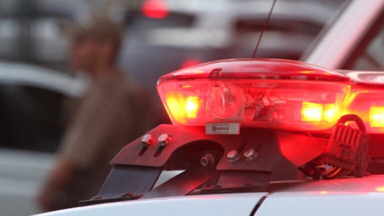 estudante baleado dentro de escola