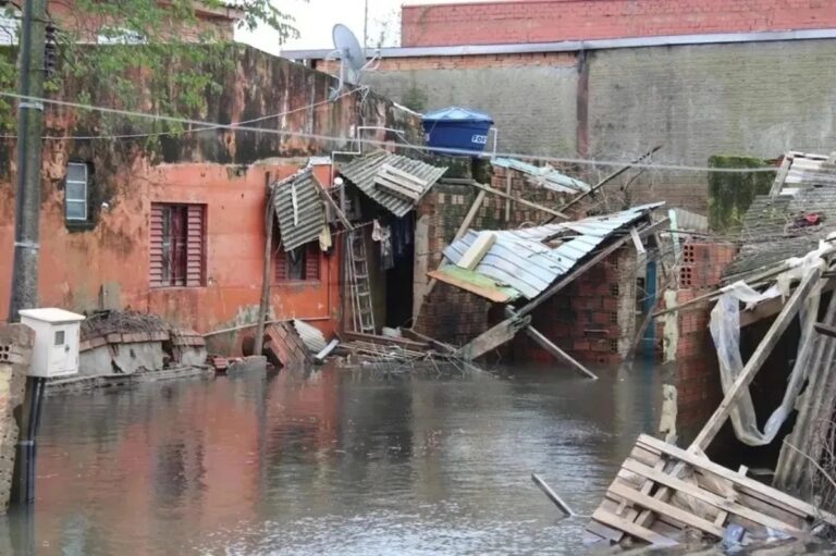 Caixa divulga nova lista de vítimas da enchente que ganharão casas em Canoas