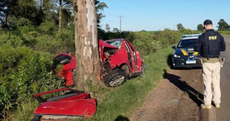 mulher morre carro