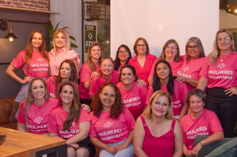 mulheres voluntárias música