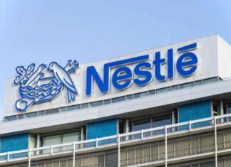 Nestlé retira produtos contaminados