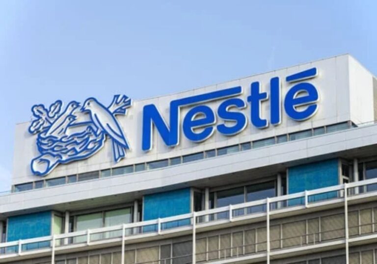 Nestlé retira produtos contaminados