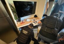 A Polícia Civil deflagrou na manhã desta quarta-feira (11) a Operação Beatus. A ofensiva coordenada pela Delegacia de Repressão à Lavagem de Dinheiro do Denarc tem o objetivo de desarticular uma ampla rede de lavagem de dinheiro pertencente a uma facção criminosa.