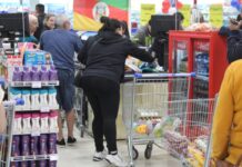 Saiba até que horas supermercados ficam abertos na véspera de Natal em Canoas?