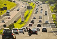 Acostamento Freeway