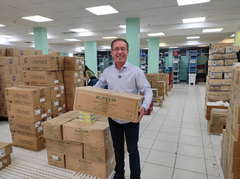 Airton Souza faz nova vistoria no Hospital Universitário de Canoas