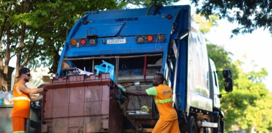 Canoas recebe reforço para normalização da coleta de lixo