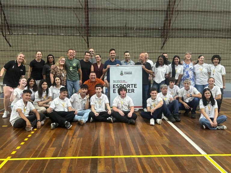 Após aulas, jovens do Partiu Futuro Reconstrução começam a trabalhar em Canoas