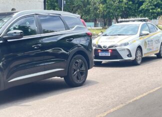 Vereador é baleado na frente de supermercado em Canoas