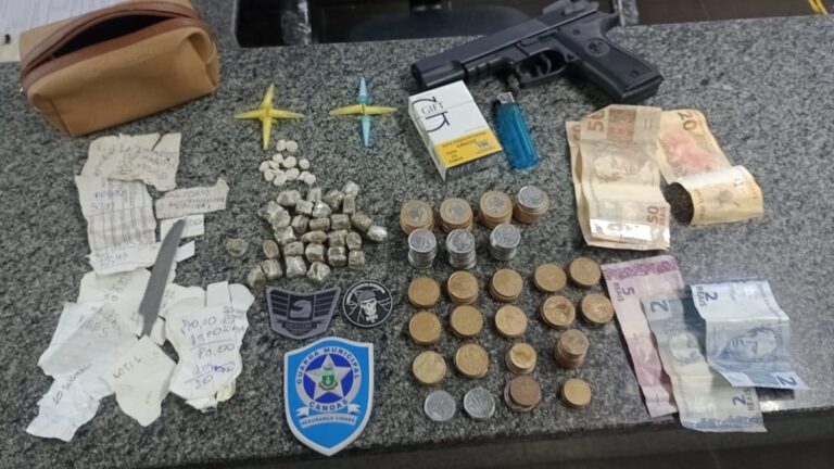 Traficante é preso com drogas, arma falsa e faca em Canoas