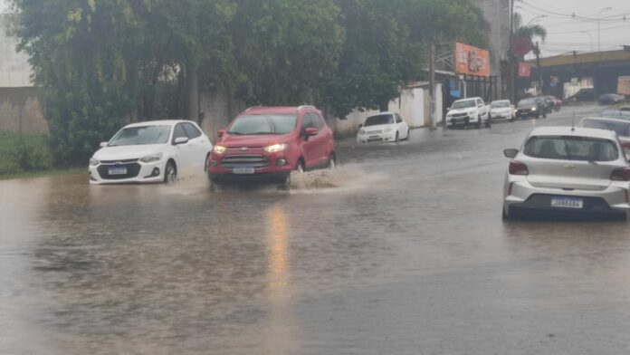 chuva em Canoas