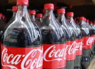 Coca-Cola retira de circulação produtos após detectar contaminação