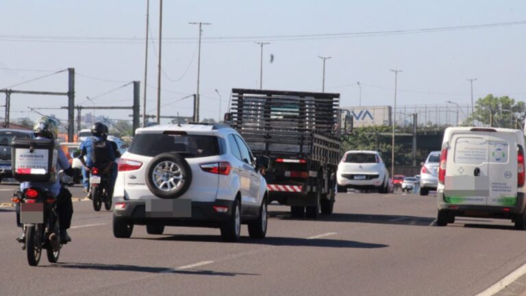 Comprar carro por menos de mil reais