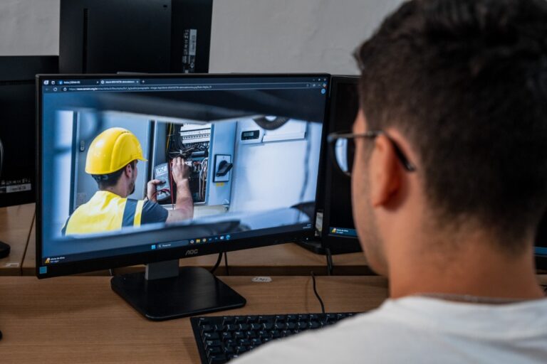 SENAI oferece três cursos gratuitos em Canoas; Veja como se inscrever