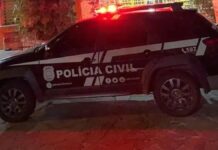 jovem tiros rua