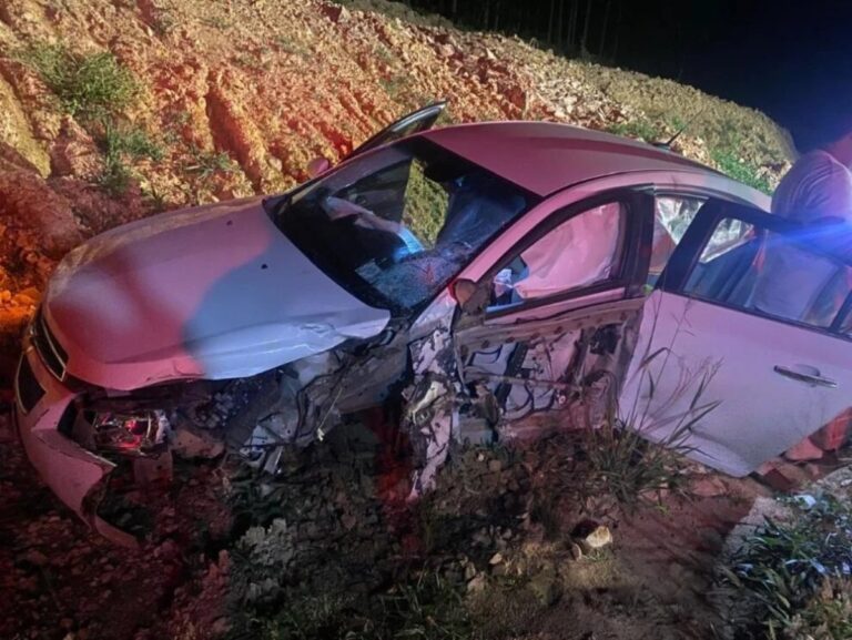 pessoas feridas colisão