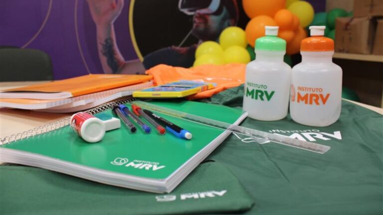 Material Escolar Canoas