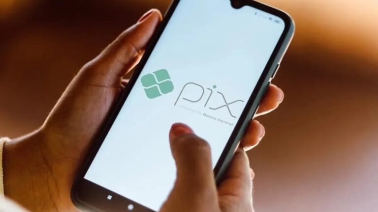 Pix está fora do ar e clientes reclamam